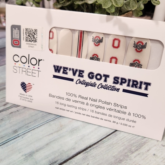 Color Street Collegiate Nail Set - Picture 1 of 4